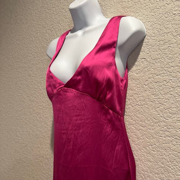 princess polly | lynsey fuchia silky summer leg slit midi dress sz 4 - Picture 4 of 10